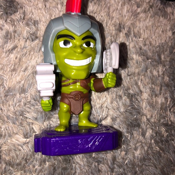 Mcds Avengers Figurines 4" Mobile Minis Set of 6 Hulk,Falcon,soldier,ant,funko.. - Picture 4 of 7